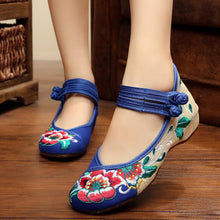 Load image into Gallery viewer, Beautiful Quality flower designed women shoes